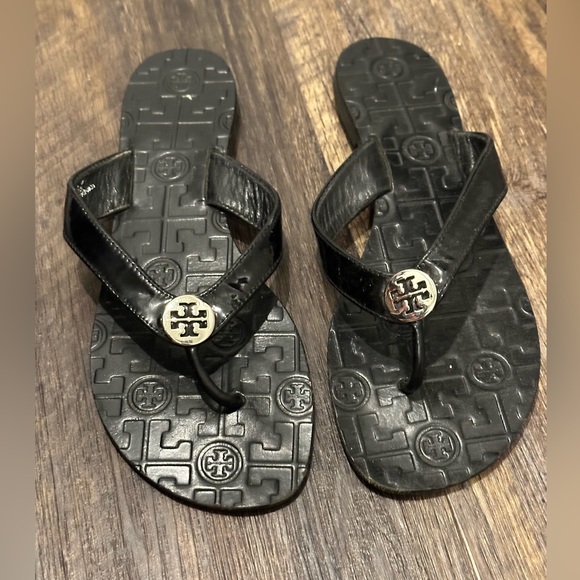 Tory Burch Monroe Leather Thong Flip Flop - Picture 5 of 7